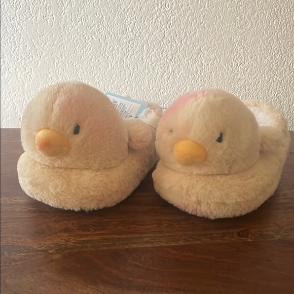 Cat & Jack Toddler Plush Chick Slippers - Picture 4 of 10